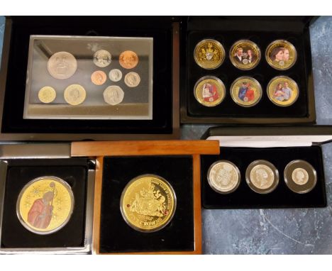 Coins - The Queen Elizabeth II In Memoriam solid silver proof laurel collection, cased, 52g;&nbsp; others, The New Portrait' 