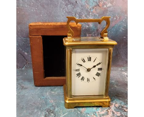 A French gilt carriage clock, Roman numerals, swing handle, 14.5cm high, morocco case 