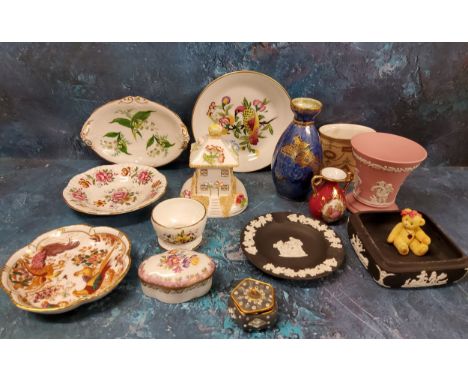 Ceramics - Coalport The Summer House;&nbsp; Royal Crown Derby shaped circular Old Avesbury pattern trinket dish;&nbsp; Wedgwo