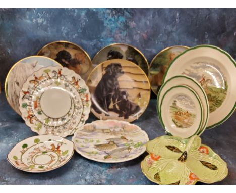 Ceramics - a Crown Staffordshire Hunting comport;&nbsp; Spode The Hunt dinner plate, dessert plate and side plate;&nbsp; Fran