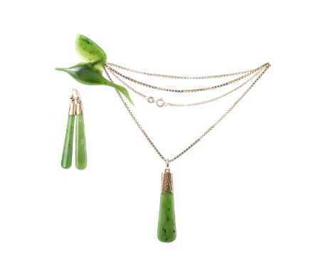 JADE PENDANT AND PAIR OF DROP EARRINGS along with a brooch modelled in the form of a bird, the earrings with fifteen carat go