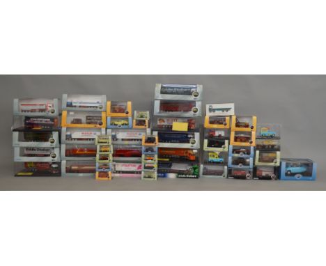 An excellent collection of Oxford Diecast models, mostly 1:76 scale, ideal for use with Railway layouts. All appear VG boxed.