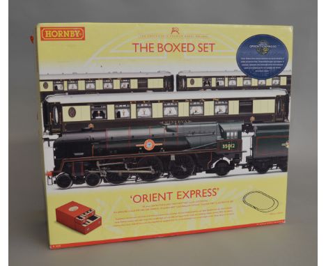 OO Gauge. Hornby 'Orient Express' The Boxed Set R 1038.
