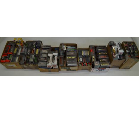 Approximately 200x Corgi bus and Coach models, mostly Original Omnibus examples, all boxed. (8 Boxes)