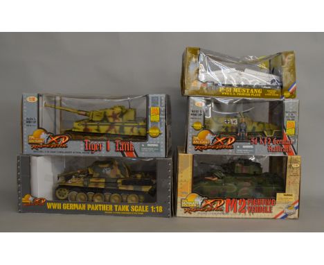 4x 1:18 scale Ultimate Soldier Xtreme Detail military vehicle models together with a 1:32 scale example, boxed (5)