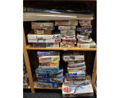 34x Aviation related model kits including Revell, Italieri, Matchbox, Airfix etc.&nbsp;(Contents not checked for completeness