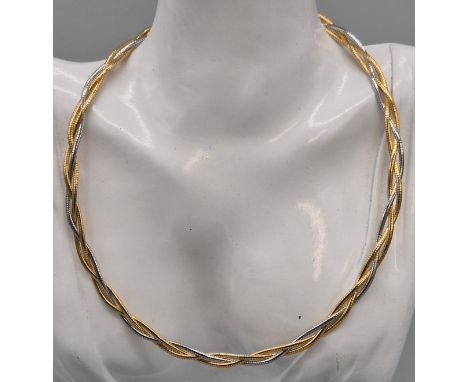 18ct white and yellow gold choker necklace. 26.67grams. 42cm length. Fully Hallmarked. 