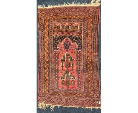Persian hand knotted red ground rug. 144x93cm. 