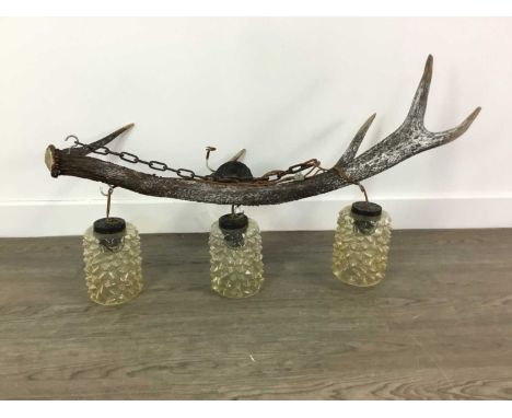 VINTAGE ANTLER LIGHT FITTING,80cm wide