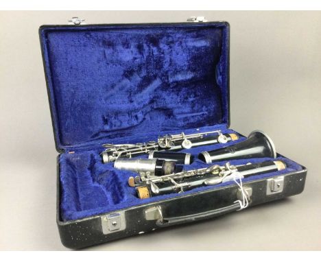 BUFFET CRAMPON B12 CLARINET,serial no. 389149, cased