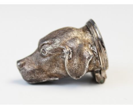 A novelty silver snuff box by William Comyns & Sons, London 1972, realistically modelled as a pointer dog with chased fur eff