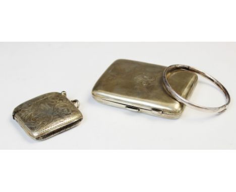 A George V silver cigarette case by Deakin &amp; Francis, Birmingham 1918, of rectangular form with striped decoration, circu