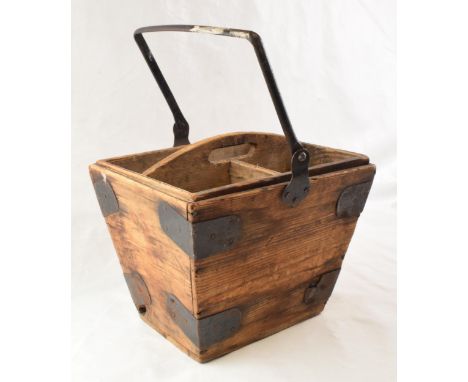Vintage wooden housemaid's box with lift out tray and metal swingover handle, 31x25cm.  