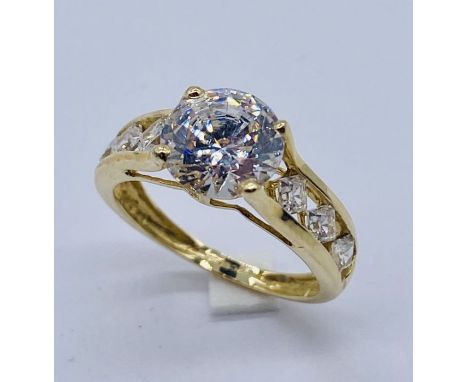 A 14ct gold dress ring, weight 2.5g