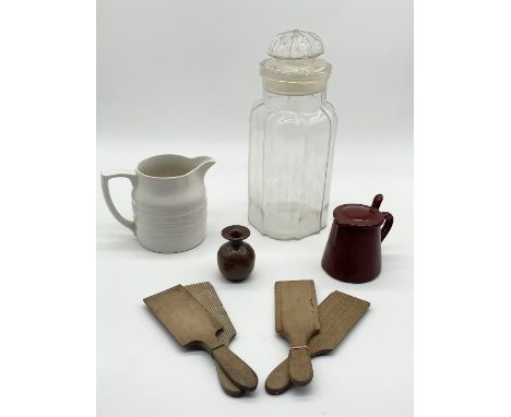A small collection of items including butter pats, enamel jug, Sadler white banded jug etc. 