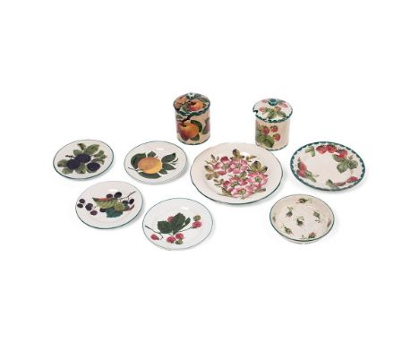 An interesting collection of Wemyss pottery to include a strawberries preserve pot and lid, another similar (af), a plum plat