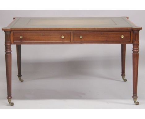 A GOOD REGENCY GILLOW MODEL LIBRARY TABLE with insert leather top cross banding and circular corners. The rectangular shape w