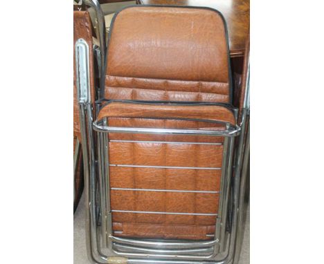 TWO VINTAGE DECK CHAIRS