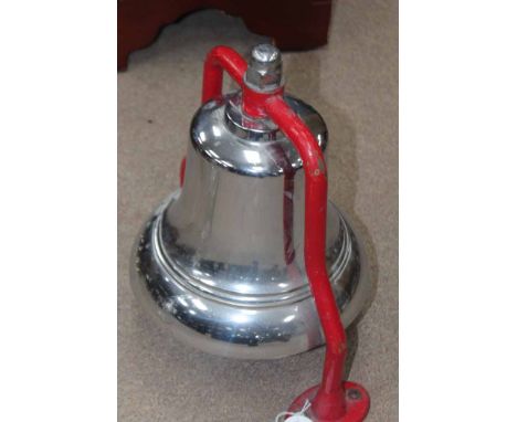 1950s CHROME FIRE ENGINE BELL WITH MOUNTING BRACKET
40cm high