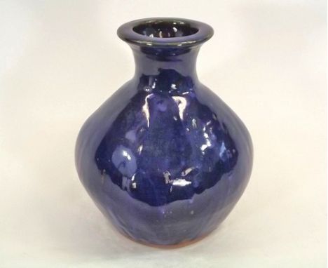 TREVOR CORSER.
A large Leach Pottery bottle vase by Trevor Corser. Impressed personal & Pottery marks. Height 31cm.