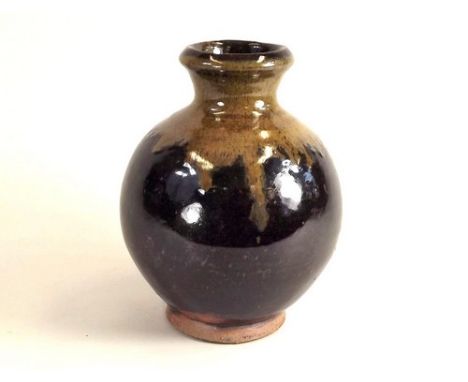 TREVOR CORSER.
A Trevor Corser bottle vase. Leach Pottery & personal seals. Height 22cm.