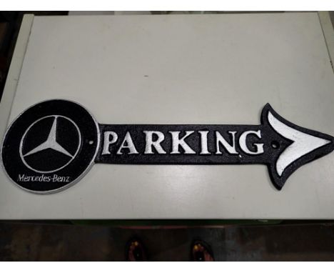 Cast iron Mercedes parking arrow, W: 40 cm. UK P&amp;P Group 1 (£16+VAT for the first lot and £2+VAT for subsequent lots) 