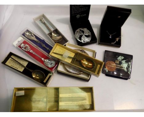 Mixed spoons and jewellery including silver. UK P&amp;P Group 1 (£16+VAT for the first lot and £2+VAT for subsequent lots) 
