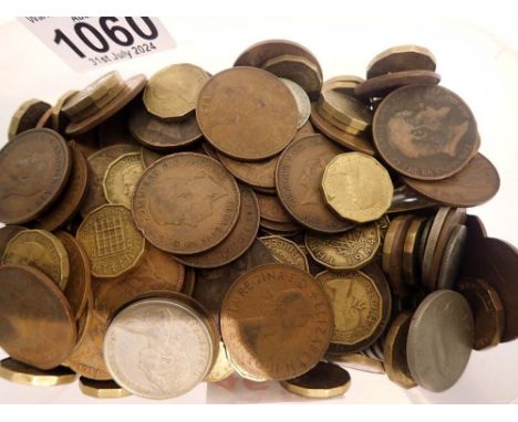 A large quantity of Victorian and later UK coins. UK P&amp;P Group 2 (£20+VAT for the first lot and £4+VAT for subsequent lot