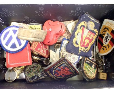 Box of mixed collectibles, including badges, penknife and enamel badges. UK P&amp;P Group 1 (£16+VAT for the first lot and £2