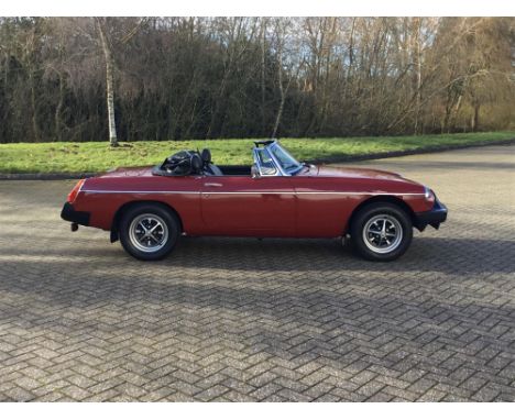 Very late production car with just 19,000 miles and a story to tell.
Resplendent in Carmine Red with the rare Grey 'Deckchair