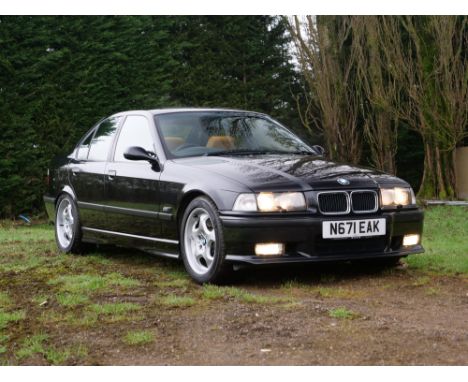 Post-facelift, 3.2-litre, Evo saloon with just over 47,000 miles.
Simply stunning combination of Gloss&nbsp;Black with Modena