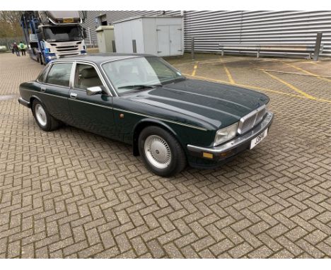 On offer from a private collection.Supplied by St Helier Garages Ltd to its first owner on 23/04/1993Finished in British Raci