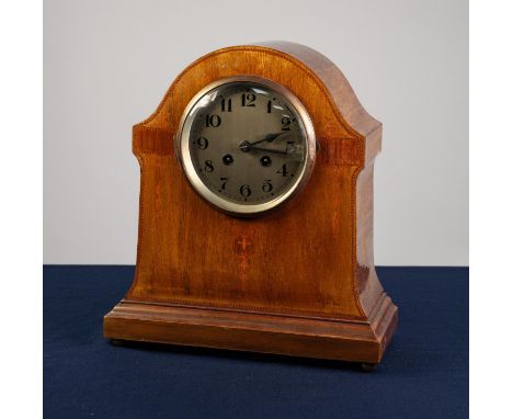 EARLY TWENTIETH CENTURY INLAID MAHOGANY MANTEL CLOCK, the 5? silvered Arabic dial powered by a drum shaped movement striking 