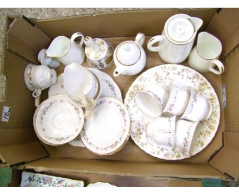 A mixed collection of ceramic items to includeGainsborough floral tea set, royal Tuscan and Wedgwood jugs etc (1 tray) 