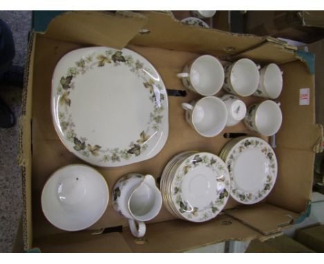 Royal Doulton Tea ware items in the Larchmont pattern to include Cake Plate, 6 side plates, 6 saucers, 6 tea cups, milk jug a