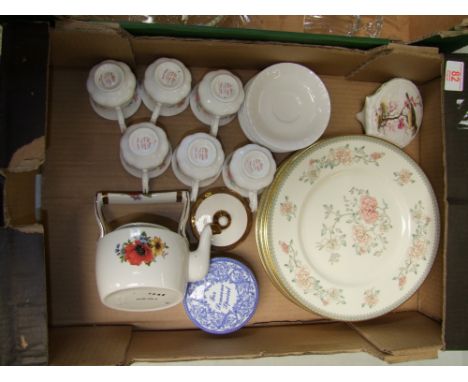 A mixed collection of ceramic items to include Minton Jasmine dinner plates x 6, 6 Royal Albert Moss Rose Coffee Cups, wall p