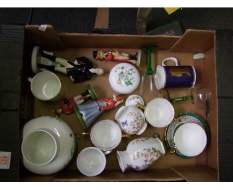 A mixed collection of ceramic items to include Aynsley cottage garden vases, Crown Staffordshire gilded cup and saucer, Coalp
