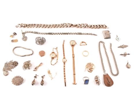 A group of gold jewellery items, to include a 22ct gold wedding band, a ladies 9ct yellow gold Rotary wristwatch, a 9ct yello