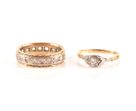 An 18ct yellow gold solitaire ring, illusion set with a round brilliant-cut diamond of approximately 0.05 carats, size L, tog