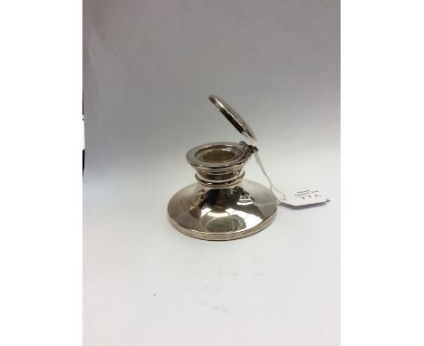 An Elizabeth II capstan inkwell, Birmingham 1984, W.I Broadway & Co 