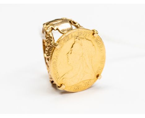 A Sovereign ring, mounted in  9ct gold, size O, with a total gross weight of approx 15.5gms