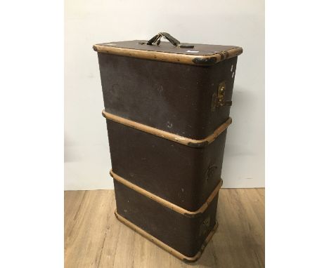 VINTAGE TRUNK