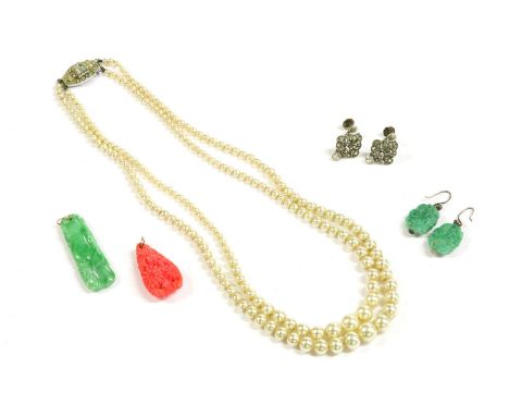 A collection of costume jewellery, to include a jade carved pendant, a collection of cased Ciro simulated pearl earrings, a p