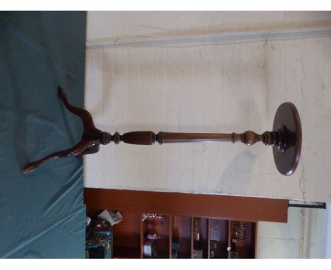 An Edwardian Mahogany Tripod Torchere Stand