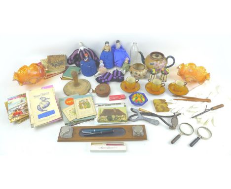 An eclectic group of collectables and ceramics, including a Conway Stewart pen with 14ct gold nib, with original box, a mid 2