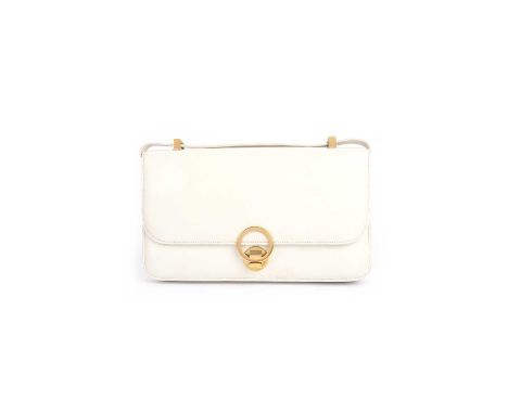 Hermès, a vintage cream ring bagGold tone hardware25.5cm wide, 15cm high, 20cm shoulder strap drop, 36cm full strap drop