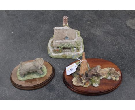 Lilliput Lane cottage, Border Fine Art model "Outfoxed" and dog ornament