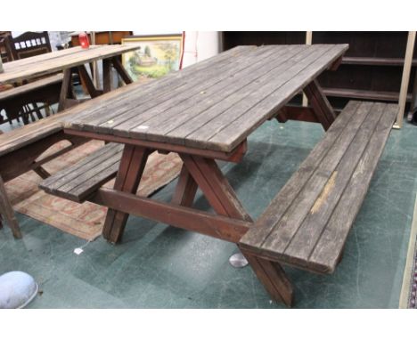 Pine picnic bench 