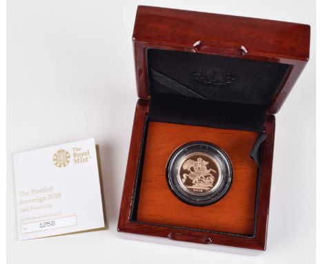 2019 Royal Mint, The Piedfort Sovereign, Gold Proof Coin, weight 15.976g, diameter 22.05mm, struck in 22-carat gold, R. St. G