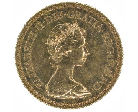 Queen Elizabeth II, Sovereign, 1974, Crowned head r. with obverse portrait by Arnold Machin, R. St. George and dragon, gold, 